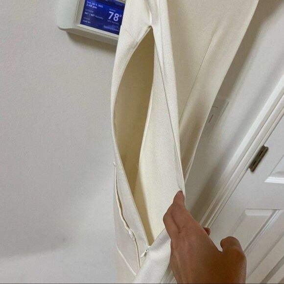 Cynthia Steffe Cap Sleeve Shift Dress in Cream 2 - Picture 6 of 9